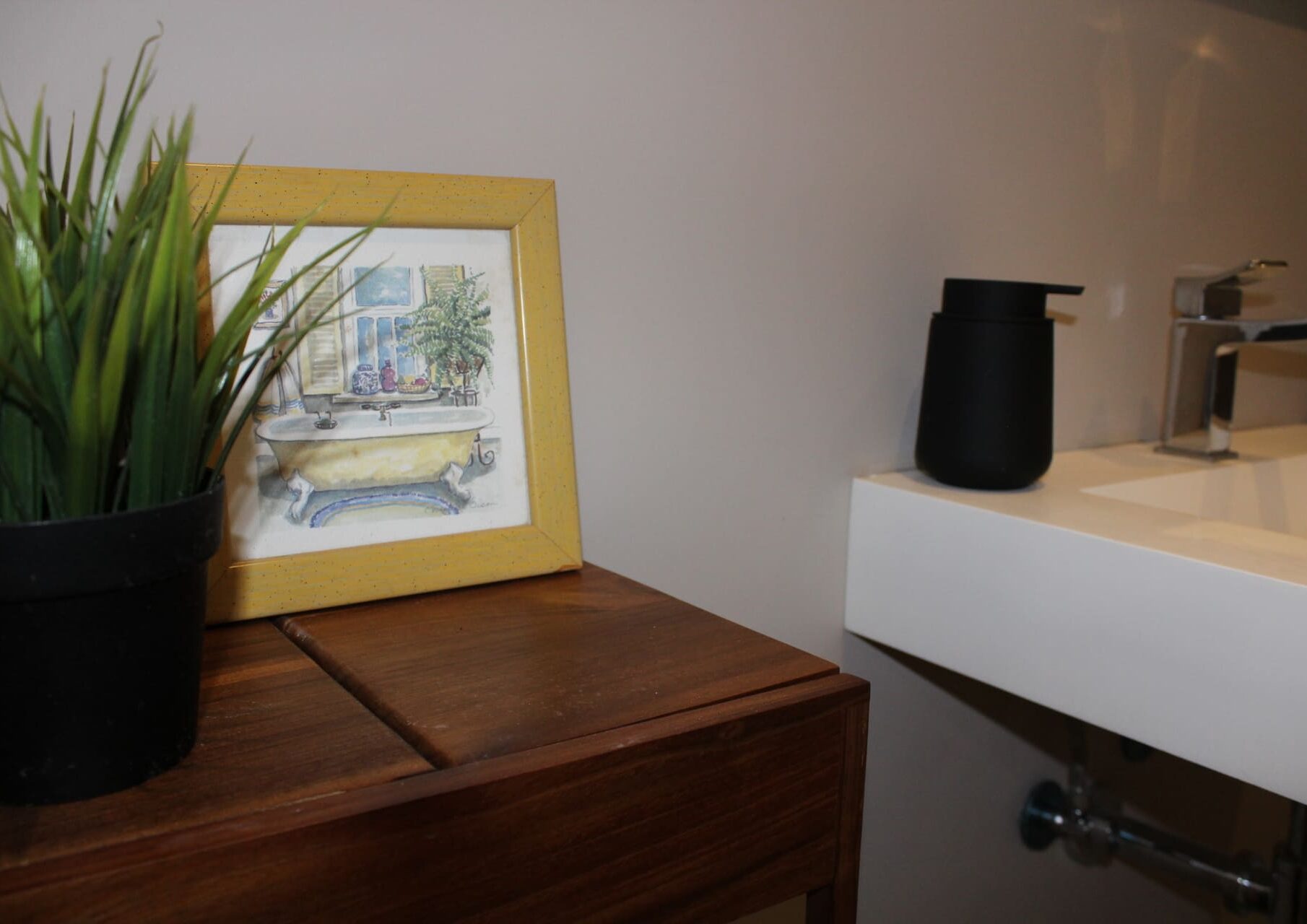 baño-coworking-sala-de-eventos-kbiak-amara (1) Baño interno del coworking y sala de eventos Kbiak situado en Amara, Donostia.